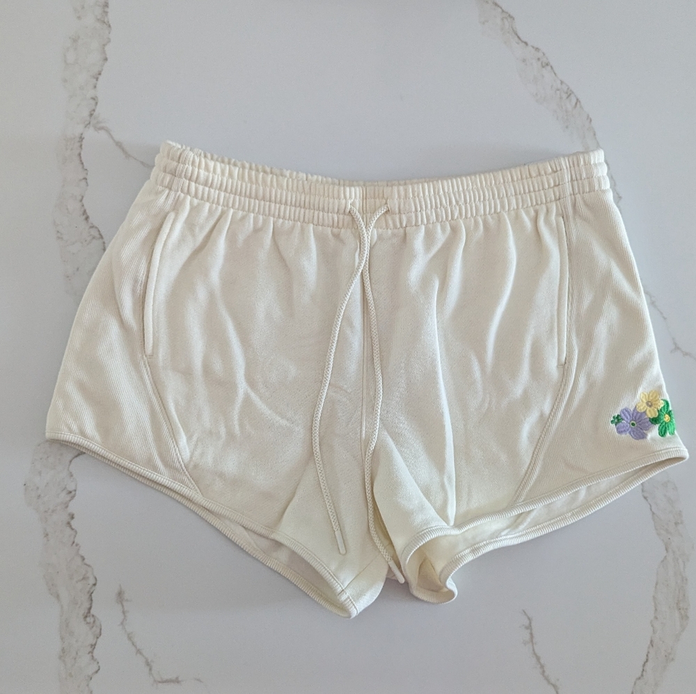 PINK Ivy Fleece Curve Hem Shorts